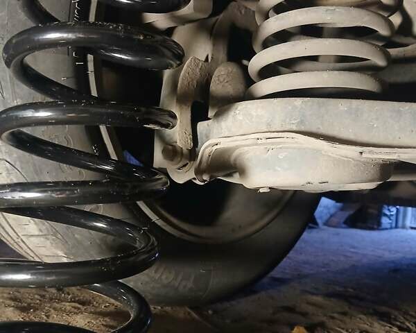 Серый Форд Фокус, объемом двигателя 1.6 л и пробегом 297 тыс. км за 4800 $, фото 1 на Automoto.ua