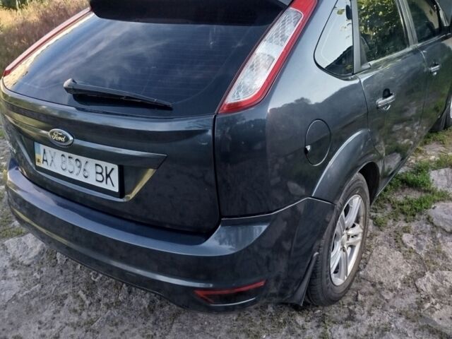 Сірий Форд Фокус, об'ємом двигуна 1.6 л та пробігом 240 тис. км за 3500 $, фото 1 на Automoto.ua