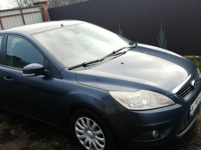 Серый Форд Фокус, объемом двигателя 1.6 л и пробегом 345 тыс. км за 5000 $, фото 1 на Automoto.ua