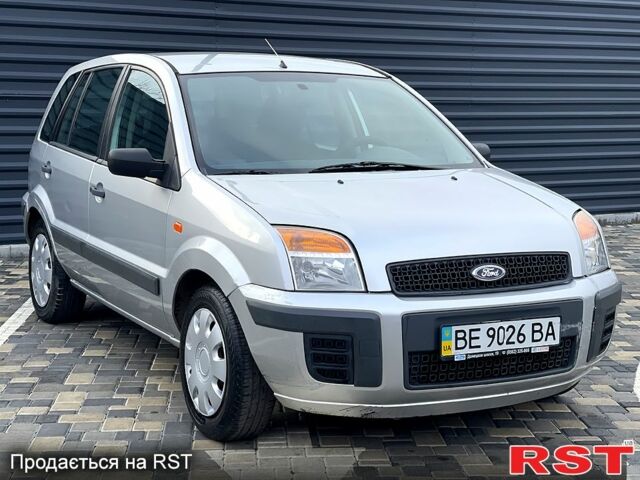 Серый Форд Фокус, объемом двигателя 1.4 л и пробегом 133 тыс. км за 3700 $, фото 1 на Automoto.ua