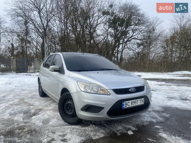Сірий Форд Фокус, об'ємом двигуна 1.6 л та пробігом 225 тис. км за 4350 $, фото 1 на Automoto.ua