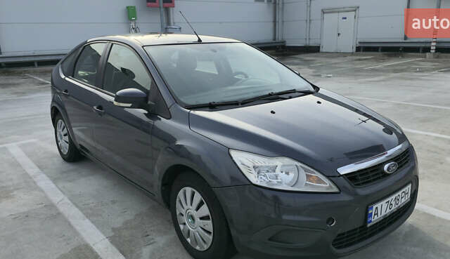 Форд Фокус 2008 у Києві на Automoto.ua Сірий Форд Фокус, об'ємом двигуна 1.6 л та пробігом 255 тис. км за 4900 $, фото 1 на Automoto.ua