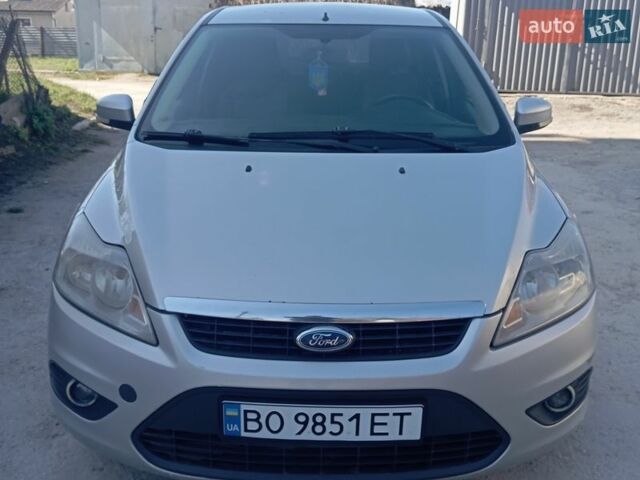Серый Форд Фокус, объемом двигателя 1.6 л и пробегом 286 тыс. км за 2650 $, фото 1 на Automoto.ua