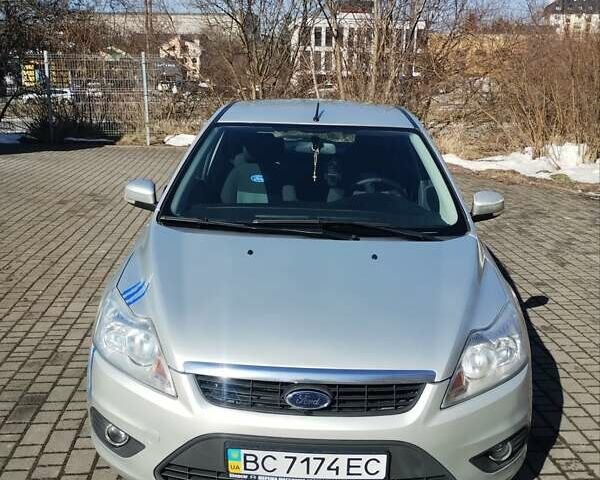 Серый Форд Фокус, объемом двигателя 1.6 л и пробегом 263 тыс. км за 5200 $, фото 1 на Automoto.ua