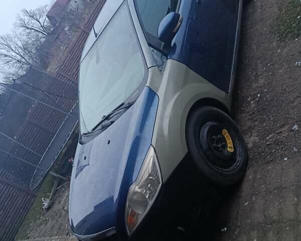 Серый Форд Фокус, объемом двигателя 1.6 л и пробегом 330 тыс. км за 3000 $, фото 1 на Automoto.ua