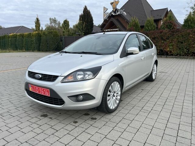 Сірий Форд Фокус, об'ємом двигуна 1.6 л та пробігом 221 тис. км за 5750 $, фото 1 на Automoto.ua