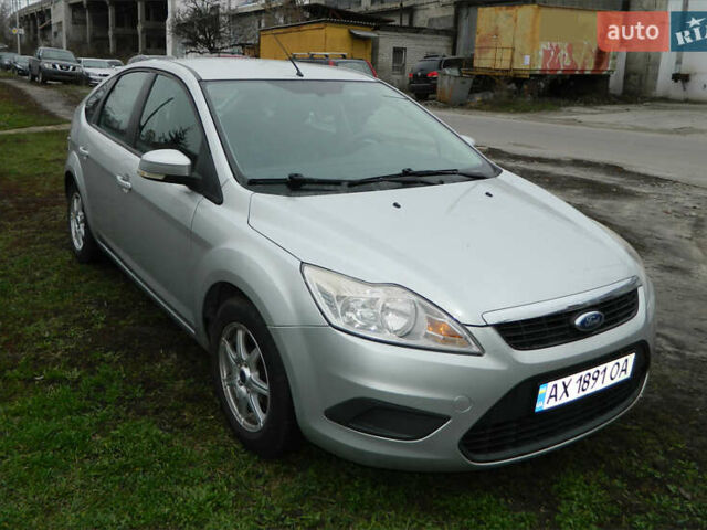 Серый Форд Фокус, объемом двигателя 1.6 л и пробегом 197 тыс. км за 6500 $, фото 1 на Automoto.ua