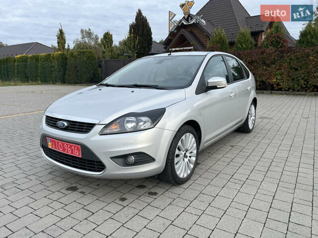 Форд Фокус 2009 у Стрые на Automoto.ua Сірий Форд Фокус, об'ємом двигуна 1.6 л та пробігом 221 тис. км за 5750 $, фото 1 на Automoto.ua