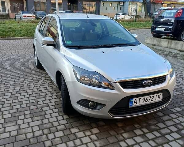 Серый Форд Фокус, объемом двигателя 1.6 л и пробегом 225 тыс. км за 5850 $, фото 1 на Automoto.ua