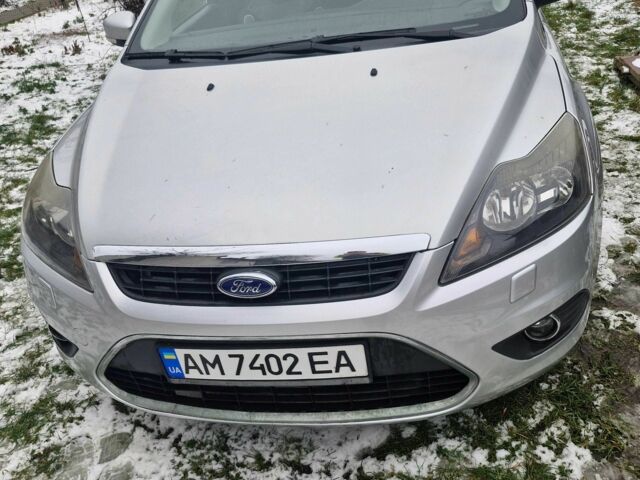 Сірий Форд Фокус, об'ємом двигуна 2 л та пробігом 143 тис. км за 6000 $, фото 1 на Automoto.ua