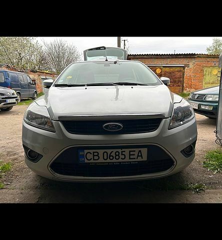 Серый Форд Фокус, объемом двигателя 1.6 л и пробегом 214 тыс. км за 5600 $, фото 1 на Automoto.ua