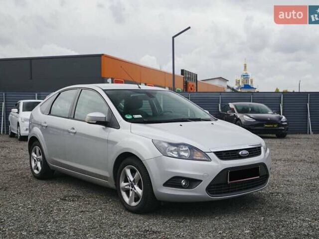 Форд Фокус 2010 в Харькове на Automoto.ua Серый Форд Фокус, объемом двигателя 1.6 л и пробегом 136 тыс. км за 6900 $, фото 1 на Automoto.ua