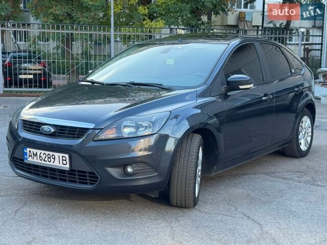 Сірий Форд Фокус, об'ємом двигуна 2.01 л та пробігом 216 тис. км за 6600 $, фото 1 на Automoto.ua