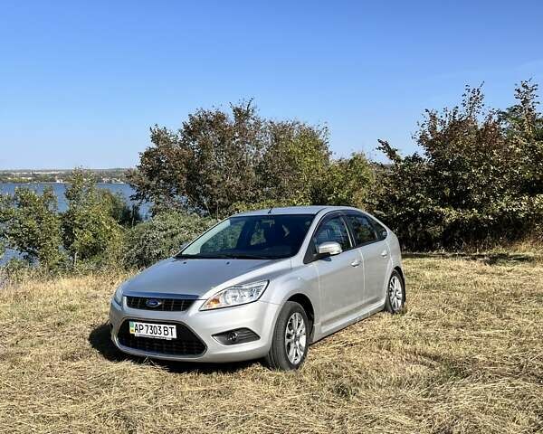 Серый Форд Фокус, объемом двигателя 1.6 л и пробегом 171 тыс. км за 6600 $, фото 1 на Automoto.ua