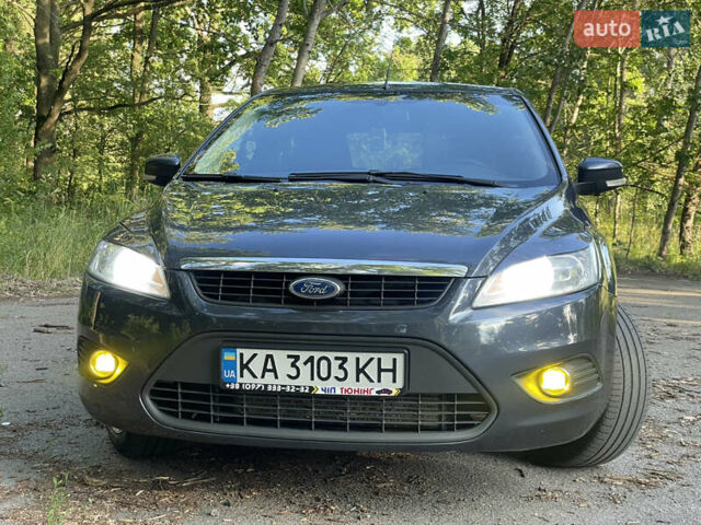 Серый Форд Фокус, объемом двигателя 1.56 л и пробегом 253 тыс. км за 5700 $, фото 1 на Automoto.ua