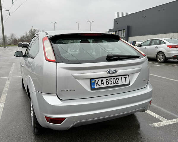 Сірий Форд Фокус, об'ємом двигуна 1.56 л та пробігом 359 тис. км за 4500 $, фото 1 на Automoto.ua