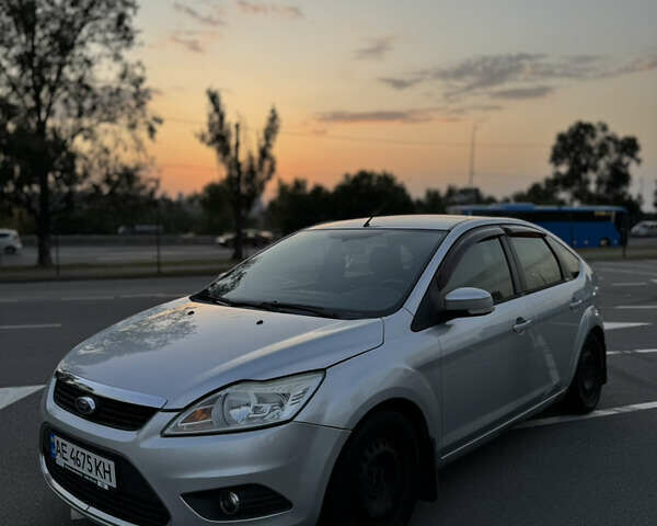 Серый Форд Фокус, объемом двигателя 1.6 л и пробегом 237 тыс. км за 5100 $, фото 1 на Automoto.ua