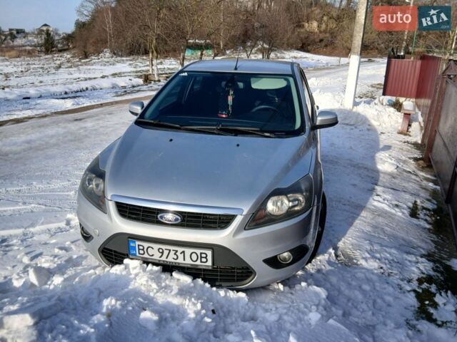 Серый Форд Фокус, объемом двигателя 1.8 л и пробегом 238 тыс. км за 4900 $, фото 1 на Automoto.ua