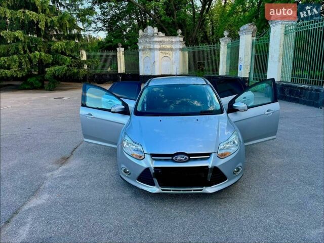 Сірий Форд Фокус, об'ємом двигуна 2 л та пробігом 210 тис. км за 6300 $, фото 1 на Automoto.ua