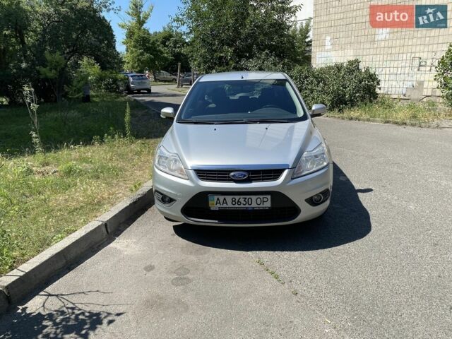 Сірий Форд Фокус, об'ємом двигуна 1.6 л та пробігом 275 тис. км за 5500 $, фото 1 на Automoto.ua