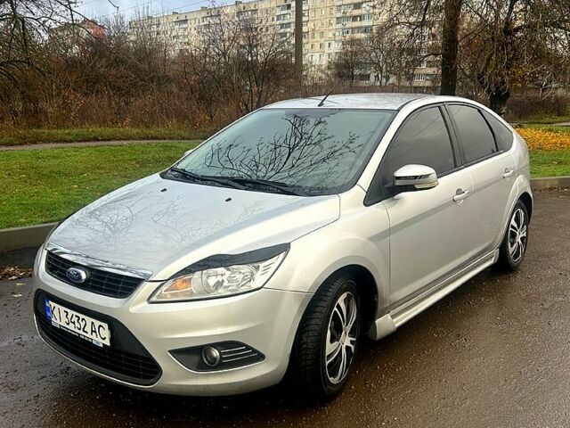 Сірий Форд Фокус, об'ємом двигуна 1.6 л та пробігом 241 тис. км за 5700 $, фото 1 на Automoto.ua