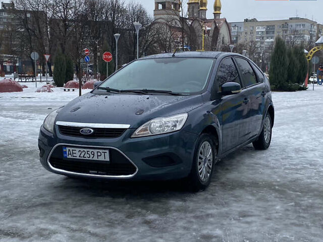 Серый Форд Фокус, объемом двигателя 1.39 л и пробегом 350 тыс. км за 4199 $, фото 1 на Automoto.ua