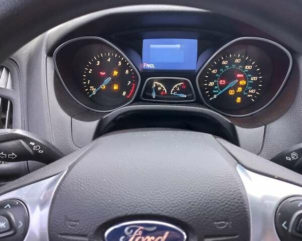 Сірий Форд Фокус, об'ємом двигуна 2 л та пробігом 232 тис. км за 6200 $, фото 1 на Automoto.ua