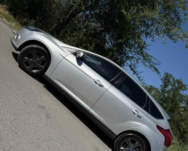 Сірий Форд Фокус, об'ємом двигуна 1.6 л та пробігом 239 тис. км за 8000 $, фото 1 на Automoto.ua
