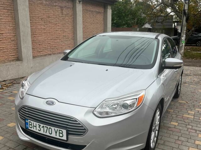 Сірий Форд Фокус, об'ємом двигуна 0 л та пробігом 78 тис. км за 5704 $, фото 1 на Automoto.ua
