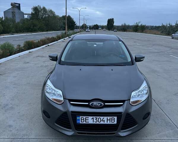 Сірий Форд Фокус, об'ємом двигуна 2 л та пробігом 141 тис. км за 8700 $, фото 1 на Automoto.ua
