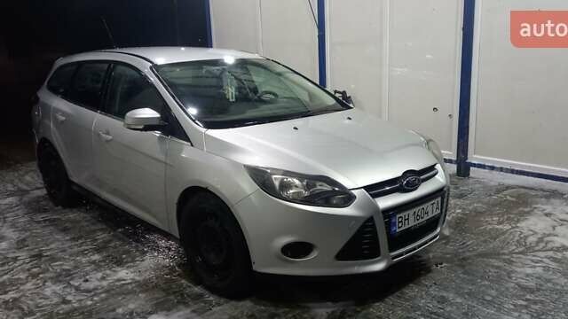 Серый Форд Фокус, объемом двигателя 1.6 л и пробегом 205 тыс. км за 8200 $, фото 1 на Automoto.ua