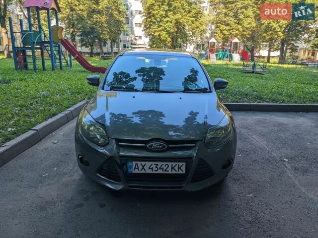 Серый Форд Фокус, объемом двигателя 2 л и пробегом 279 тыс. км за 5000 $, фото 1 на Automoto.ua