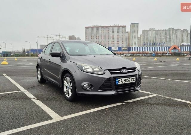 Сірий Форд Фокус, об'ємом двигуна 2 л та пробігом 220 тис. км за 7100 $, фото 1 на Automoto.ua