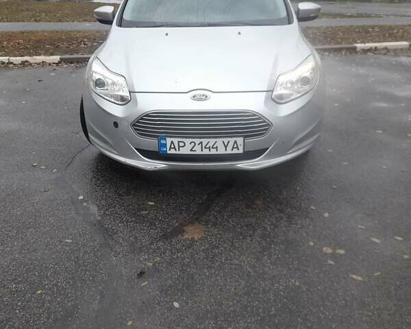 Форд Фокус 2013 в Запорожье на Automoto.ua Серый Форд Фокус, объемом двигателя 0 л и пробегом 170 тыс. км за 7000 $, фото 1 на Automoto.ua