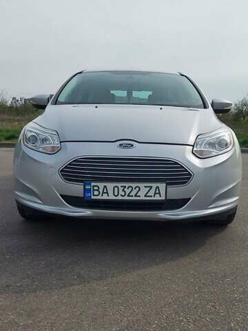 Серый Форд Фокус, объемом двигателя 0 л и пробегом 59 тыс. км за 10500 $, фото 1 на Automoto.ua