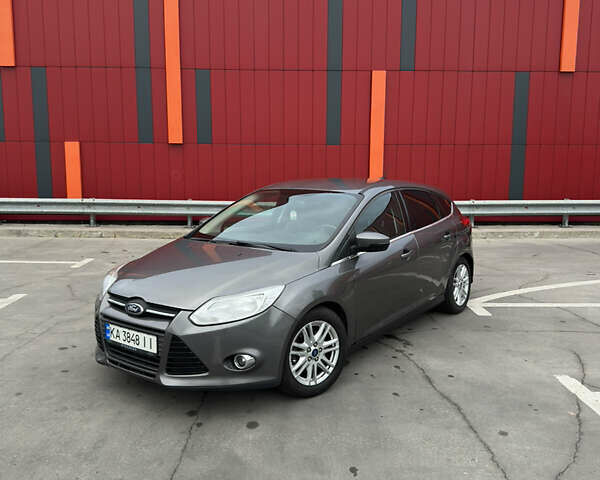 Серый Форд Фокус, объемом двигателя 2 л и пробегом 187 тыс. км за 8800 $, фото 1 на Automoto.ua