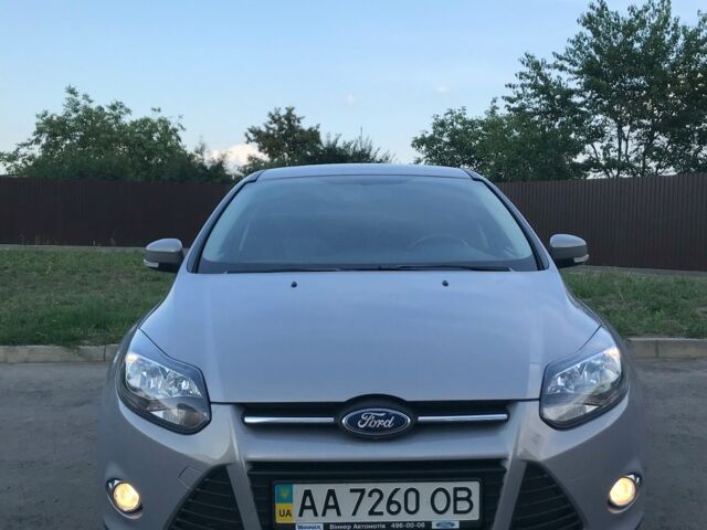 Сірий Форд Фокус, об'ємом двигуна 1 л та пробігом 101 тис. км за 9200 $, фото 1 на Automoto.ua