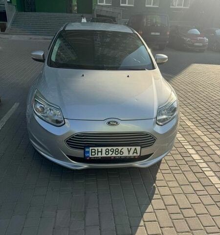 Сірий Форд Фокус, об'ємом двигуна 0 л та пробігом 145 тис. км за 5300 $, фото 1 на Automoto.ua