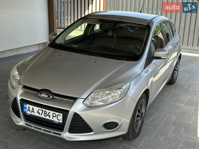 Сірий Форд Фокус, об'ємом двигуна 1 л та пробігом 145 тис. км за 6700 $, фото 1 на Automoto.ua