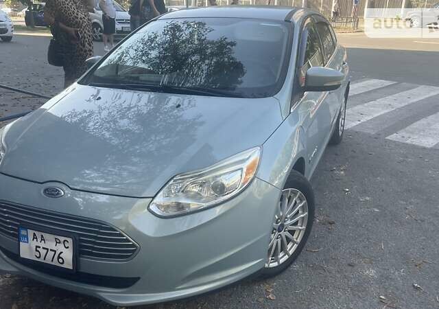 Сірий Форд Фокус, об'ємом двигуна 0 л та пробігом 147 тис. км за 6500 $, фото 1 на Automoto.ua