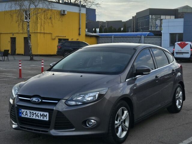Серый Форд Фокус, объемом двигателя 1 л и пробегом 208 тыс. км за 6400 $, фото 1 на Automoto.ua