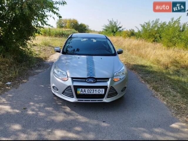 Сірий Форд Фокус, об'ємом двигуна 1 л та пробігом 87 тис. км за 7499 $, фото 1 на Automoto.ua