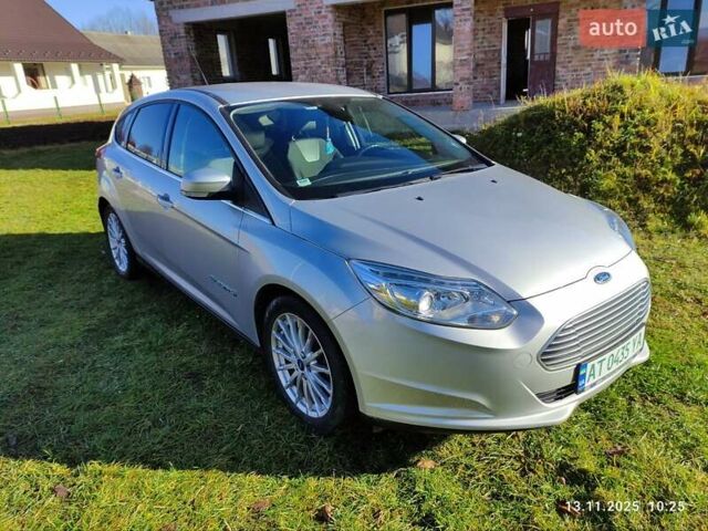 Серый Форд Фокус, объемом двигателя 0 л и пробегом 93 тыс. км за 7300 $, фото 1 на Automoto.ua