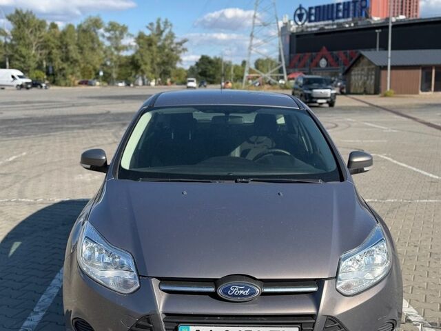 Сірий Форд Фокус, об'ємом двигуна 1 л та пробігом 218 тис. км за 6500 $, фото 1 на Automoto.ua