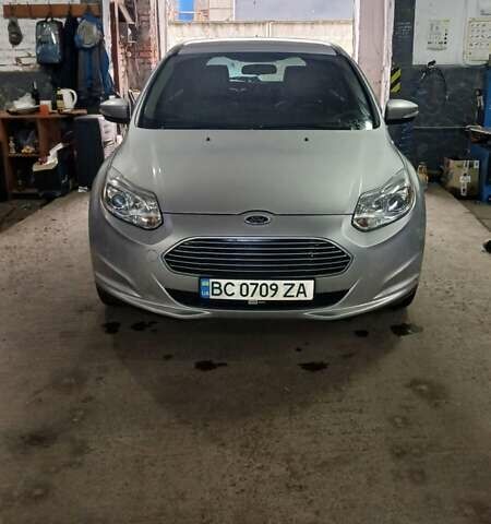 Сірий Форд Фокус, об'ємом двигуна 0 л та пробігом 145 тис. км за 6200 $, фото 1 на Automoto.ua