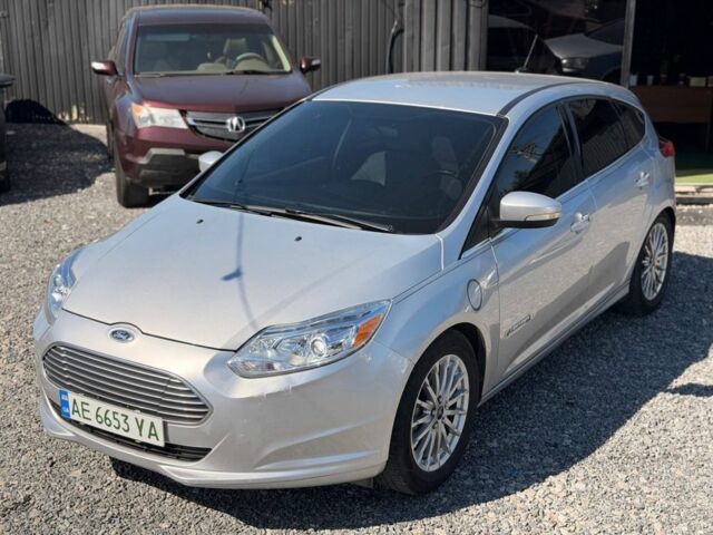 Сірий Форд Фокус, об'ємом двигуна 0 л та пробігом 80 тис. км за 5982 $, фото 1 на Automoto.ua