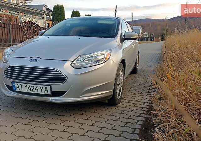 Серый Форд Фокус, объемом двигателя 0 л и пробегом 83 тыс. км за 6999 $, фото 1 на Automoto.ua