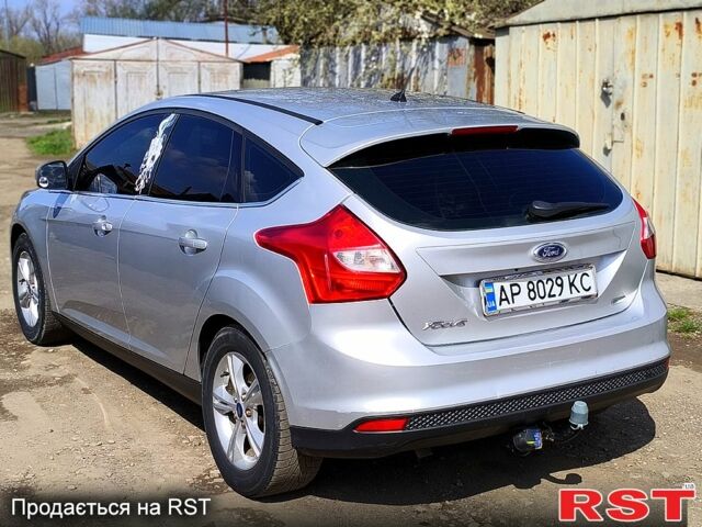 Серый Форд Фокус, объемом двигателя 1 л и пробегом 174 тыс. км за 6200 $, фото 1 на Automoto.ua