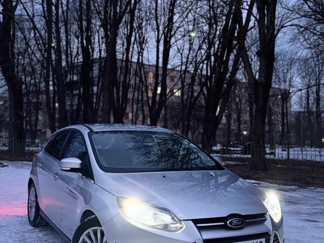 Сірий Форд Фокус, об'ємом двигуна 1.6 л та пробігом 201 тис. км за 9600 $, фото 1 на Automoto.ua