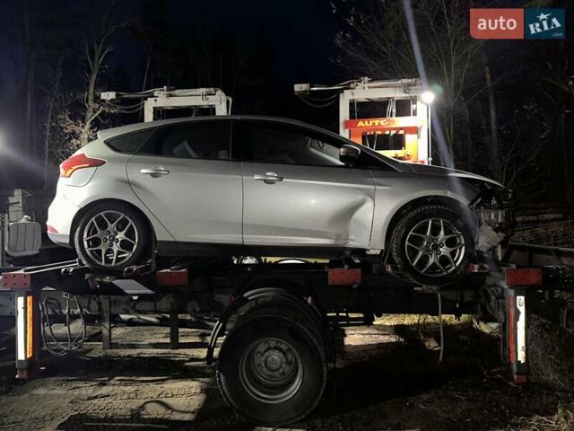 Сірий Форд Фокус, об'ємом двигуна 2 л та пробігом 240 тис. км за 3000 $, фото 1 на Automoto.ua